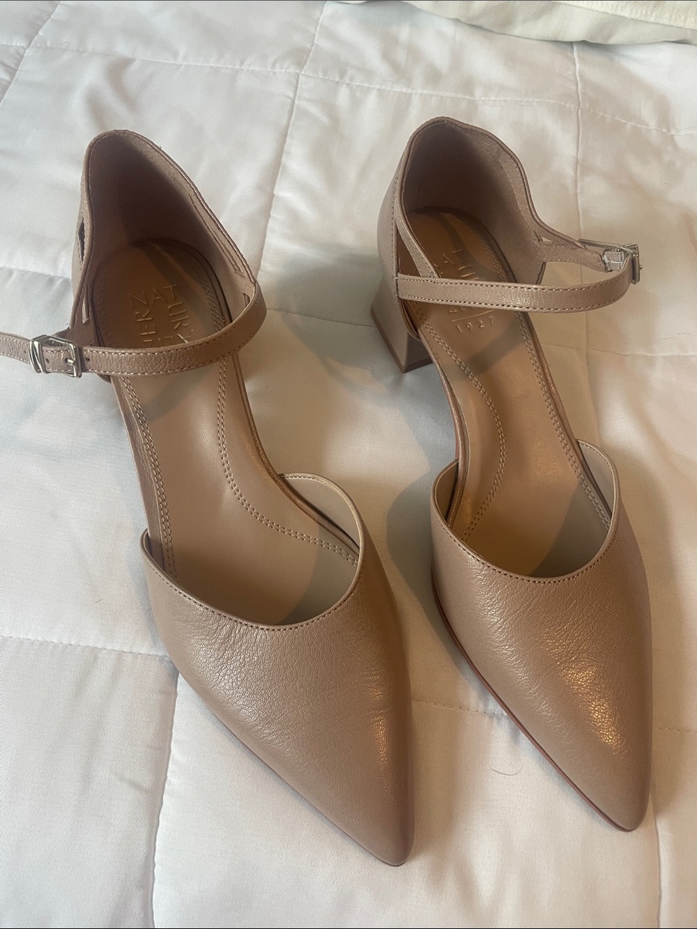 Naturalizer Maddox Strappy Pump